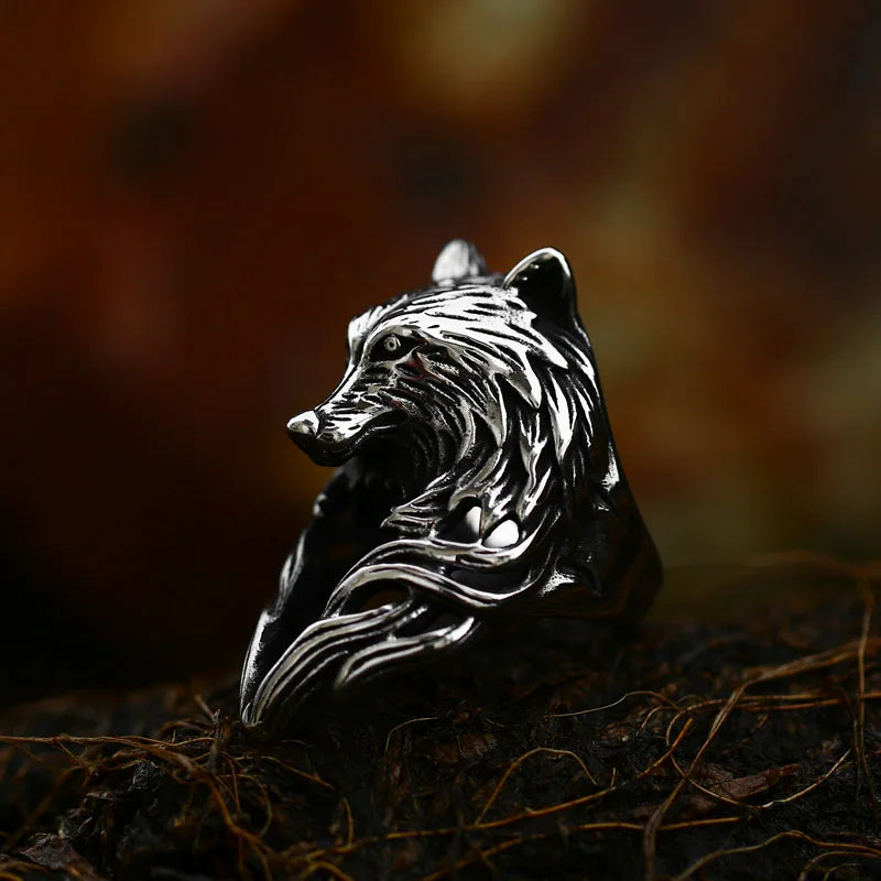 Wolf's Head Ring