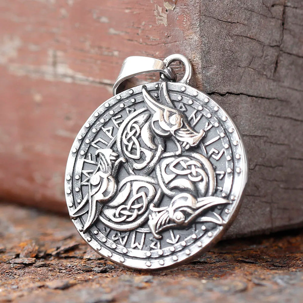 Hel's Wolves Amulet